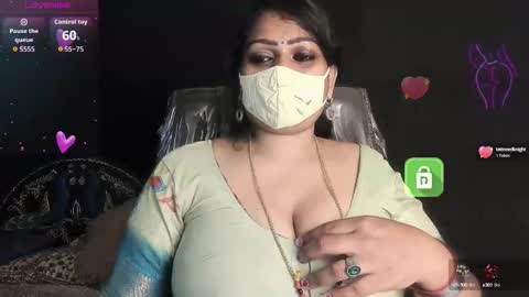 Snapshot of yourss_preethy chatting on October 7, 4:25 pm preethy online show from October 7, 4:25 pm