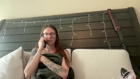 Snapshot of yourstrulylivy chatting on February 27, 6:53 pm yourstrulylivy online show from February 27, 6:53 pm