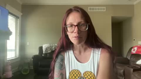 Snapshot of yourstrulylivy chatting on September 16, 5:16 pm yourstrulylivy online show from September 16, 5:16 pm
