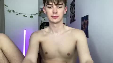 yoursweetyguy online show from June 3, 4:12 pm