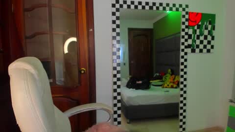 GI online show from October 8, 7:03 am