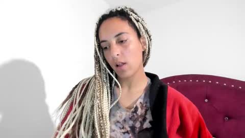 elizabeth  ju   online show from January 31, 2:26 am