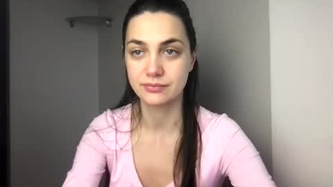 yovaline online show from December 16, 7:26 am