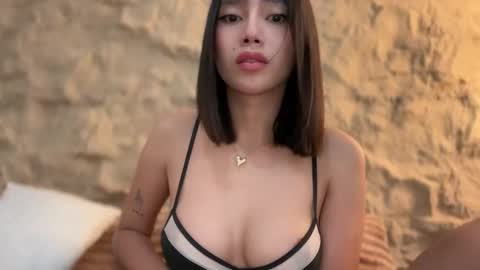 YowgineTheGreat online show from March 23, 8:30 am