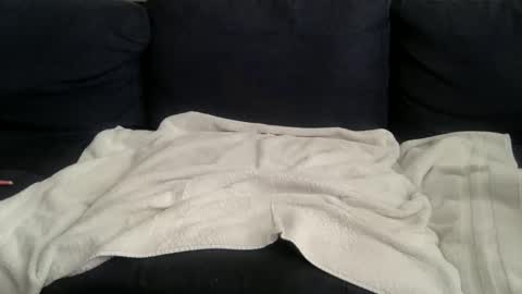 yque online show from February 25, 10:57 pm