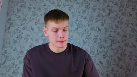 yrshela online show from April 17, 10:34 pm