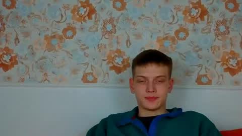 yrshela online show from April 19, 10:01 pm