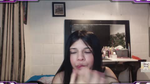 Snapshot of ysera_cb chatting on January 25, 1:30 pm Lilith online show from January 25, 1:30 pm