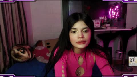 Snapshot of ysera_cb chatting on December 18, 11:30 pm Lilith online show from December 18, 11:30 pm