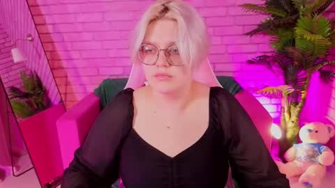 yukiohara online show from December 14, 8:42 am