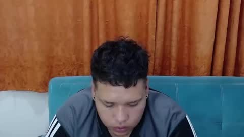 yul an val online show from November 22, 3:38 am