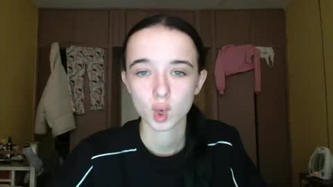 Yuliia online show from November 23, 9:07 am