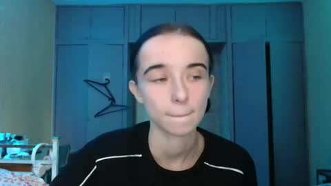 Yuliia online show from October 17, 8:40 am