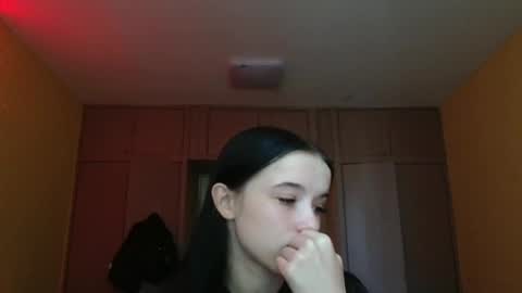 Yuliia online show from April 20, 8:39 am