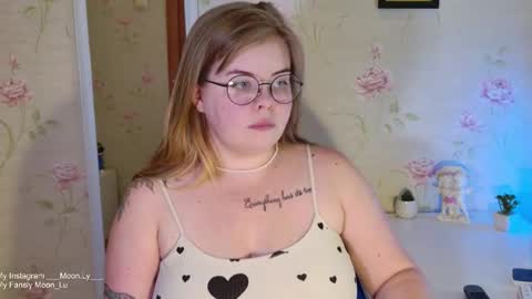 Polly online show from October 26, 3:23 pm