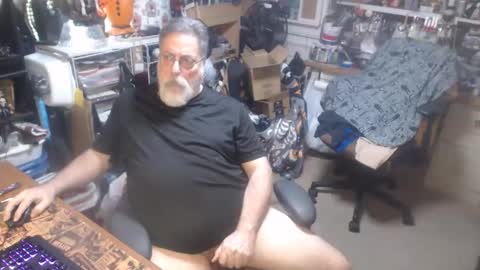 yummyflguy online show from April 17, 6:43 pm