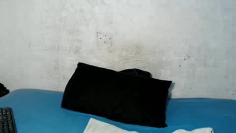 yummytittsxx online show from February 27, 5:18 am