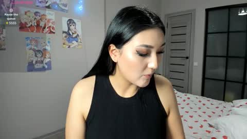 Yumi online show from January 7, 1:27 pm