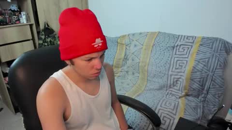 yurii_moody online show from March 12, 12:09 pm