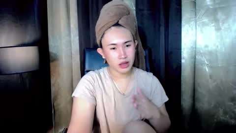 yuriyumixx_xoxo online show from October 24, 11:33 am