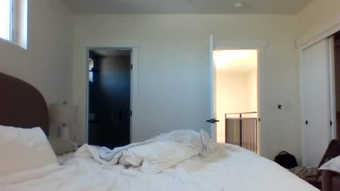 zachschaefer online show from June 24, 7:54 pm