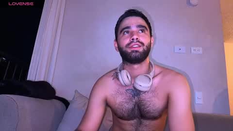 zack_sullivan22 online show from May 16, 1:57 am
