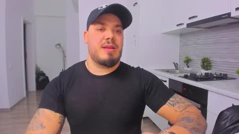 Zack online show from February 4, 10:45 pm