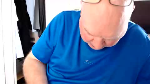 Zac Smitj online show from June 7, 9:14 am