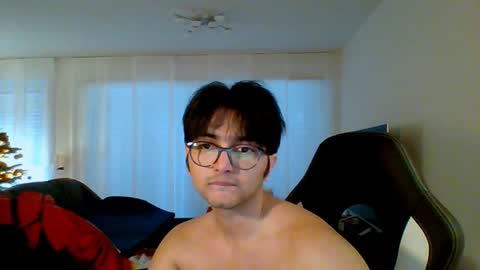 zac online show from December 28, 7:33 am