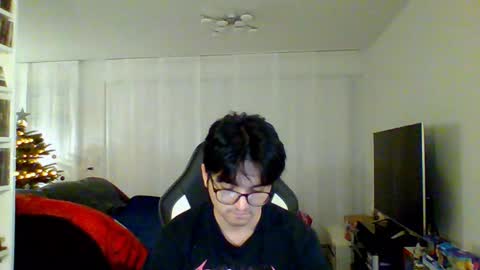 zac online show from December 17, 4:21 pm