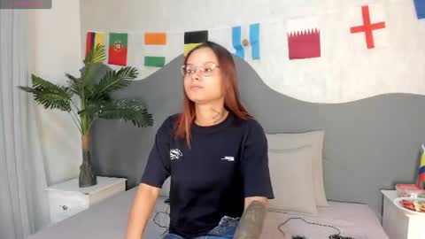 Zafiro and Amber online show from July 10, 12:32 pm