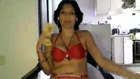 Zafiro online show from June 1, 12:28 pm