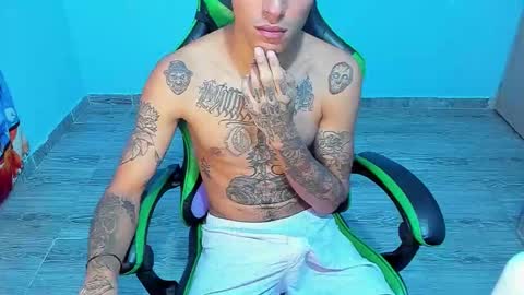 BiG Zafiro online show from February 20, 10:28 am