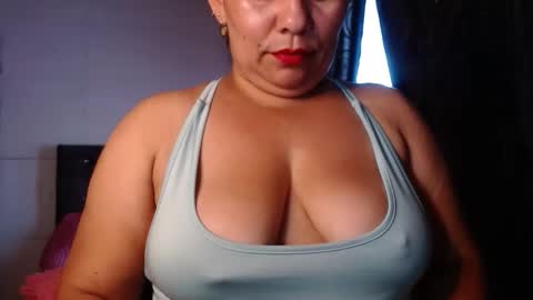 Zahi ... wants to play with everyone...yessss online show from April 22, 10:28 pm