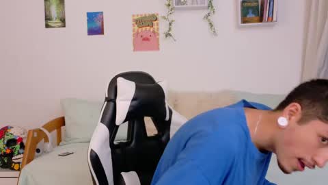 Zahir Raw online show from April 18, 12:01 am