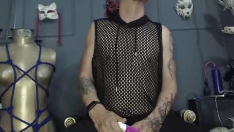 Dom Zain online show from April 16, 2:33 am