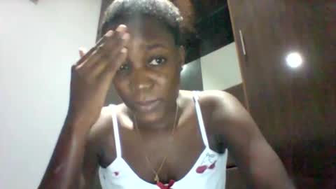 zainxxxx online show from April 19, 6:32 pm