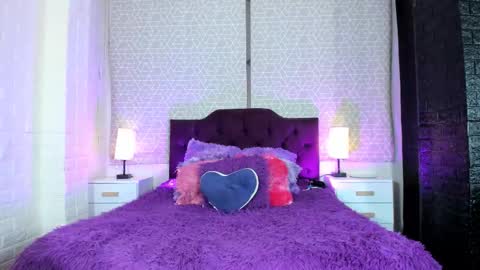 Snapshot of zamara_kleii chatting on October 25, 10:43 pm Zamara Kleii online show from October 25, 10:43 pm