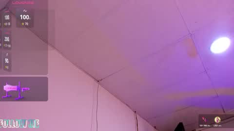 zammy_brown2 online show from February 3, 3:59 am