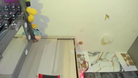 Zandra online show from October 23, 12:06 pm