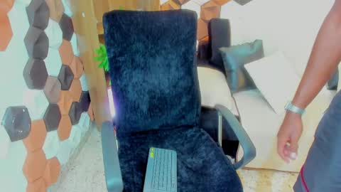 Zane Jordan online show from April 18, 7:58 pm