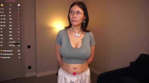 Criss  online show from February 24, 7:17 pm