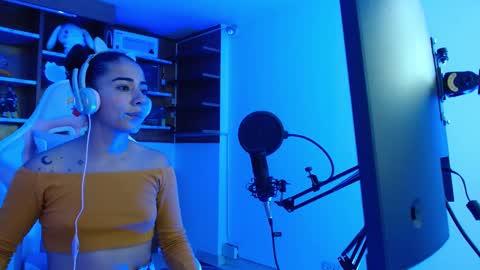zara_vix online show from February 28, 7:46 pm