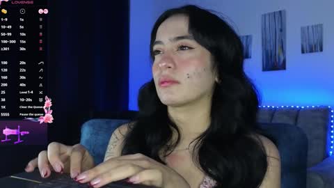 zaradames_ online show from October 28, 4:46 am