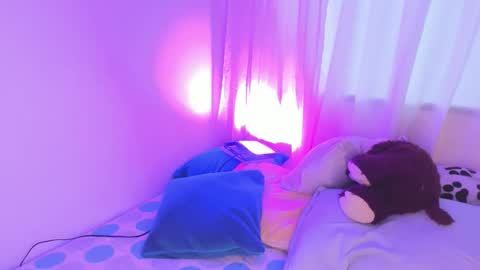   online show from February 11, 8:34 pm