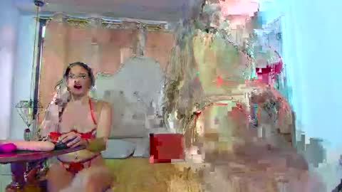 Snapshot of zaraycox chatting on October 4, 7:00 pm Zaraycox online show from October 4, 7:00 pm