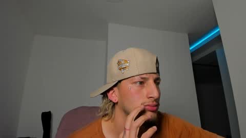 Zarcoo online show from April 6, 4:46 am