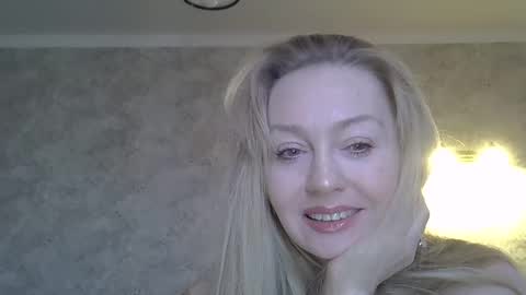 Zarina Swift online show from May 7, 5:36 am