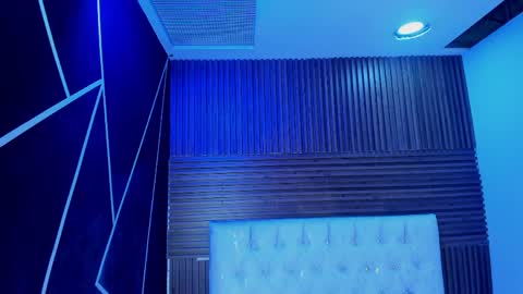 Zarina Waynne online show from April 9, 1:06 pm