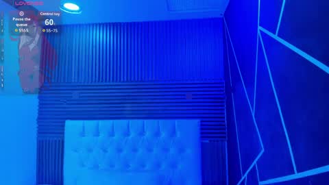 Zarina Waynne online show from April 2, 3:30 pm